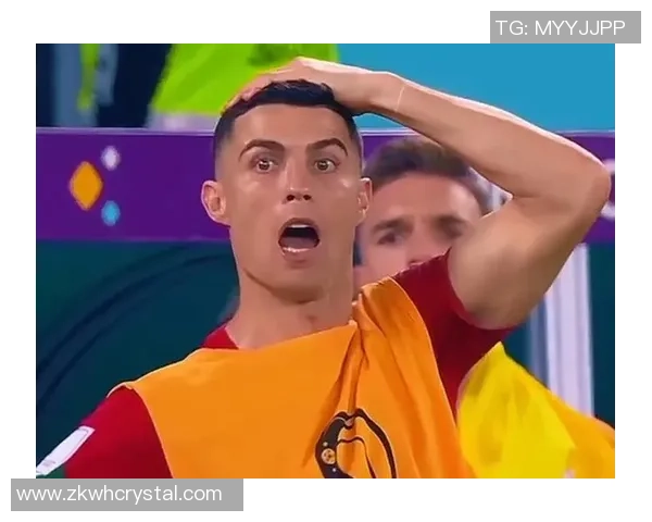 2014年世界杯爆笑瞬间回顾足球场上的搞笑时刻与奇葩事件合集